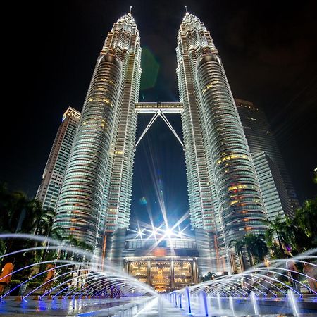 Sky Suites At Klcc By Mitstay Kuala Lumpur Exterior photo
