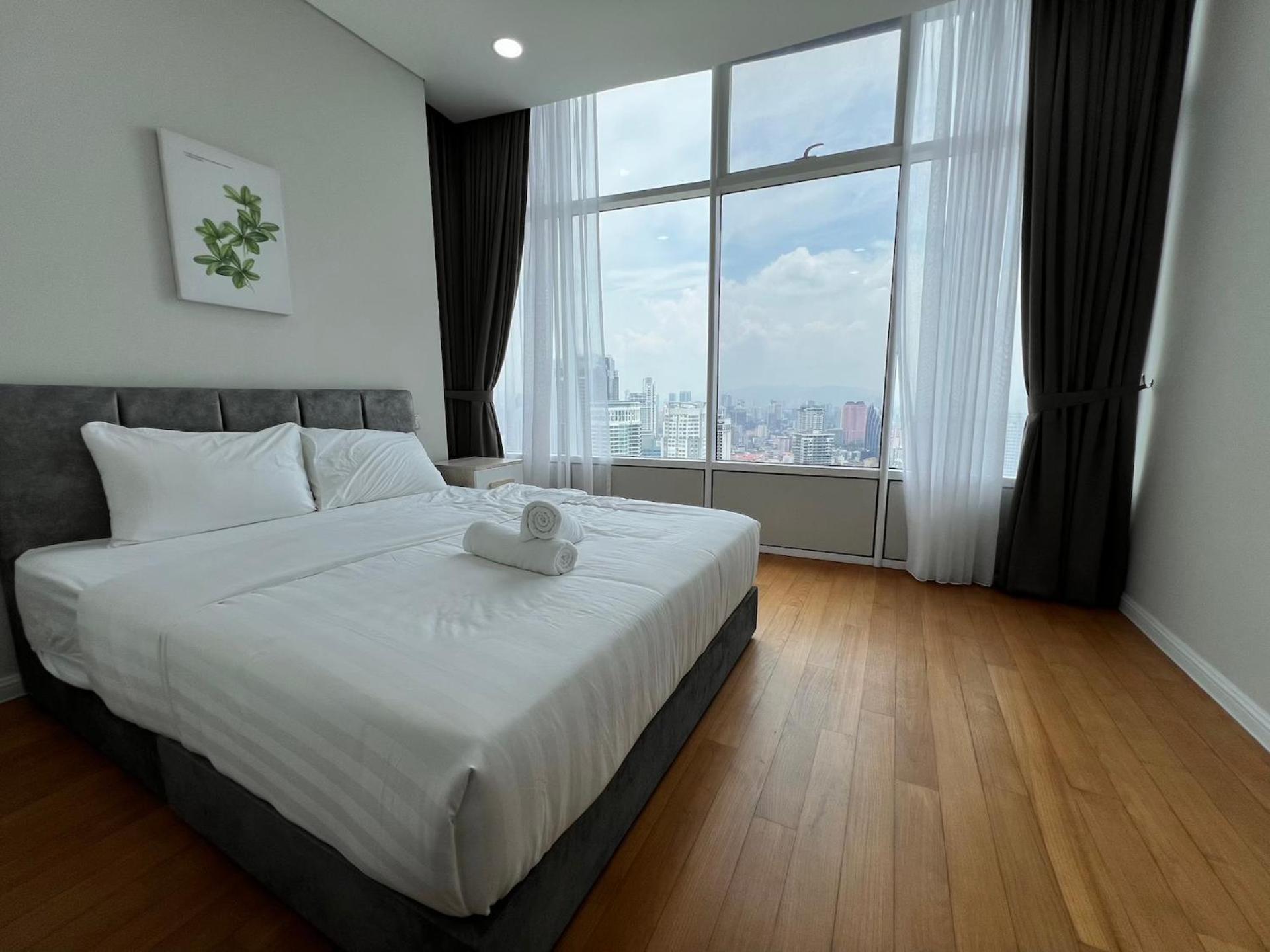 Sky Suites At Klcc By Mitstay Kuala Lumpur Exterior photo